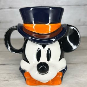 Disney Mickey Mouse Halloween Dracula ceramic mug 🆕